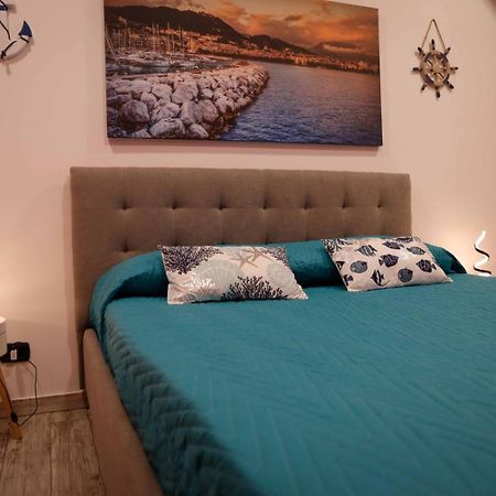 Stay In The Heart Of Salerno - Near The Duomo "La Finestra Sul Borgo" Εξωτερικό φωτογραφία