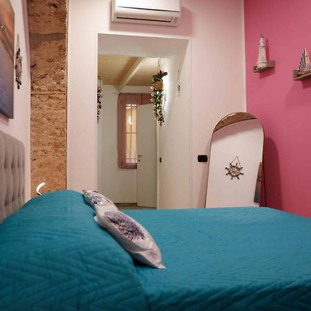 Stay In The Heart Of Salerno - Near The Duomo "La Finestra Sul Borgo" Εξωτερικό φωτογραφία