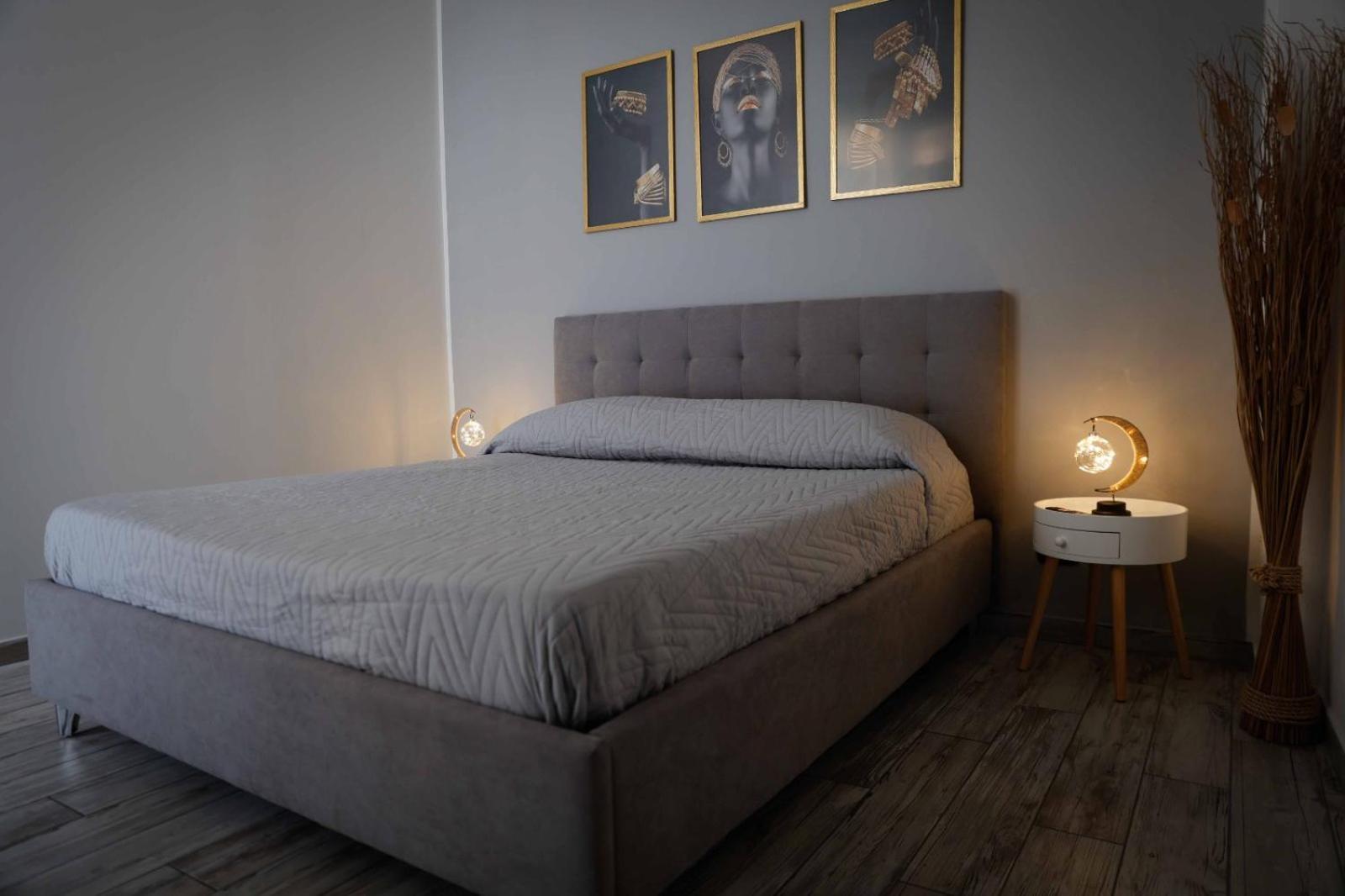 Stay In The Heart Of Salerno - Near The Duomo "La Finestra Sul Borgo" Εξωτερικό φωτογραφία