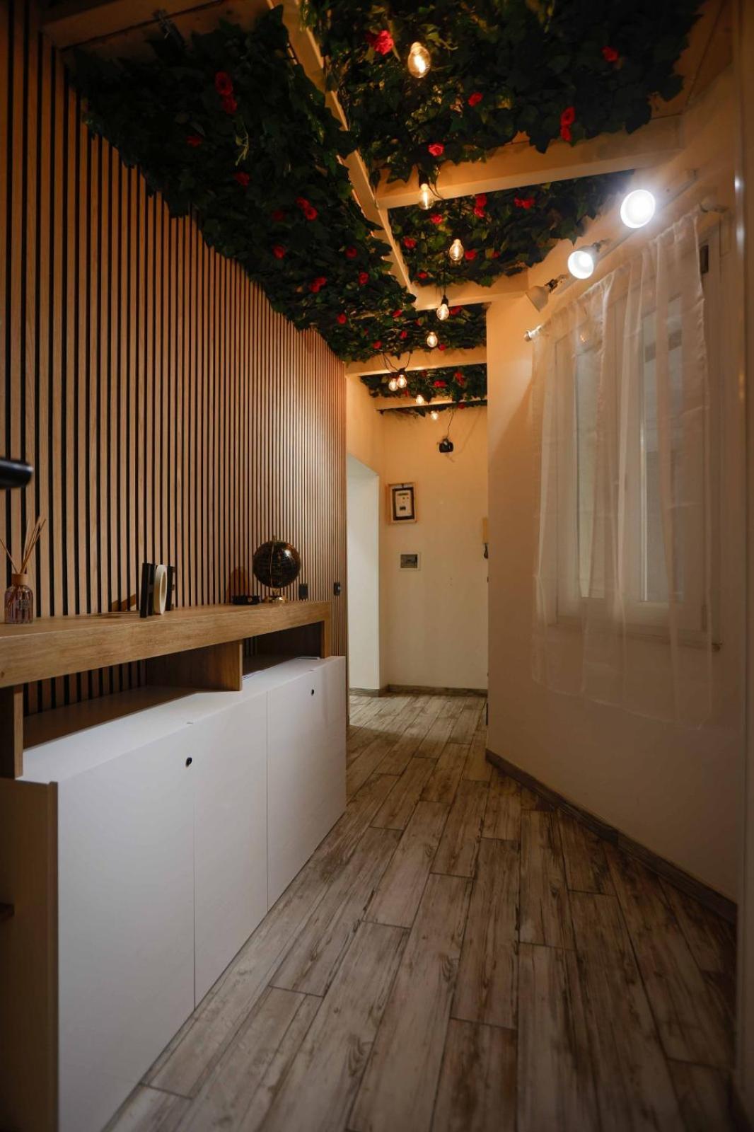 Stay In The Heart Of Salerno - Near The Duomo "La Finestra Sul Borgo" Εξωτερικό φωτογραφία