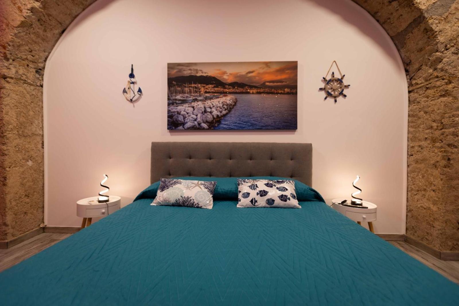 Stay In The Heart Of Salerno - Near The Duomo "La Finestra Sul Borgo" Εξωτερικό φωτογραφία