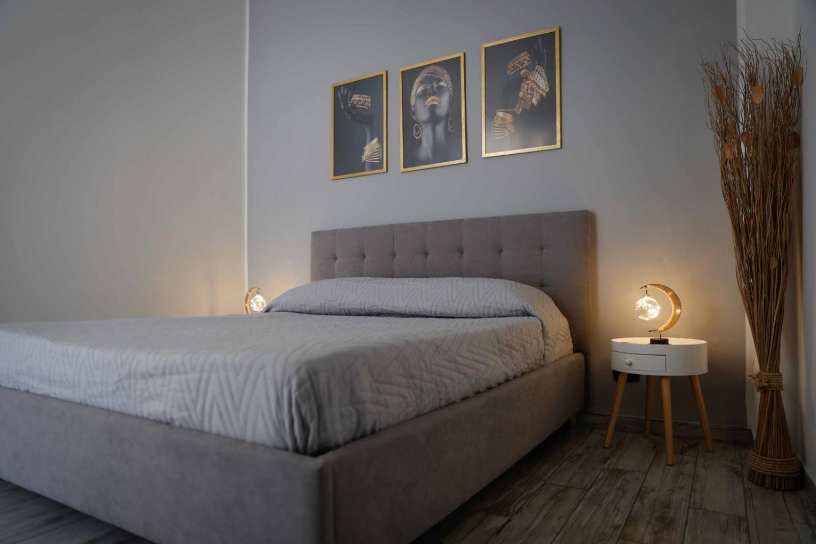 Stay In The Heart Of Salerno - Near The Duomo "La Finestra Sul Borgo" Εξωτερικό φωτογραφία
